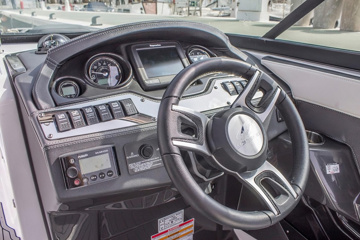 Продается катер Monterey 278 Super Sport